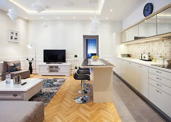 Apartment Passage